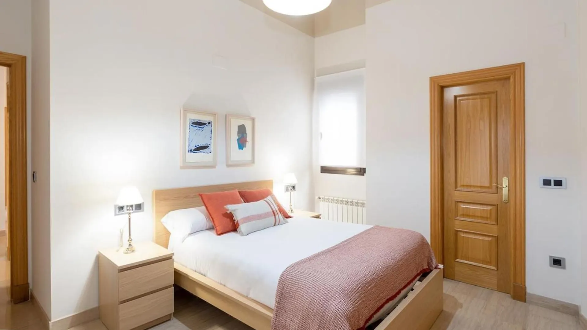Chezmoihomes Town Hall Apartment Granada Spain